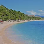 Nona Makarska